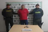 ¡Qué peligro! Capturaron sujeto que amenazaba de muerte con arma de fuego a su esposa en Casabianca