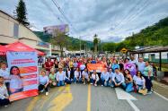 Más de 1.500 mujeres del Tolima reciben insumos textiles para sus emprendimientos