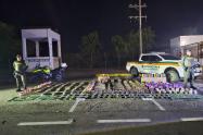 Más de 900 kilos de pólvora incautad en vía del Tolima 