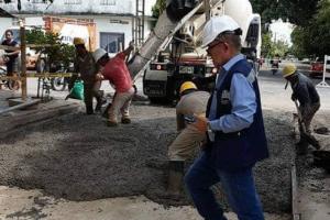 Pavimentación de vías en El Espinal 