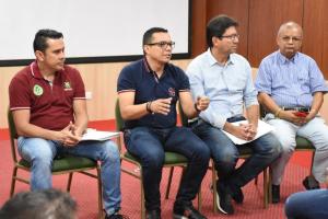 Renunión acerca de crisis hospitalaria 