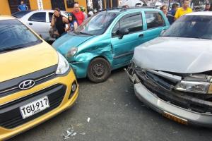 Accidente múltiple en Ibagué