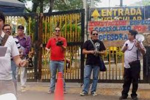 Un grupo de aproximadamente 120 personas irrumpieron de manera arbitraria el campus universitario