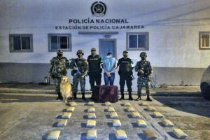 Incautan 29 kilogramos de marihuana en un bus sobre la vía a Cajamarca