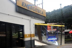 Rompieron el vidrio y robaron en la ‘Energiteca’ de 23 con Quinta en Ibagué