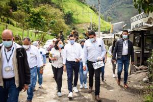Alcalde Hurtado visita Cañón del Combeima