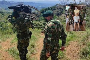 Entregan silla de ruedas al abuelo de un soldado profesional en el Tolima