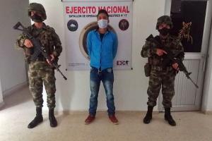 Soldados de la Sexta Brigada del Ejército, capturan a uno de los más buscados de la Policía Tolima