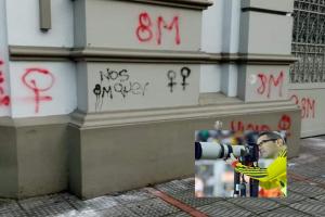 ¡Repudiable! Feministas agredieron y censuraron a reportero gráfico del Nuevo Día