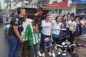 Masivo recibimiento en Ibagué a pareja de esposos asesinados en el Cesar