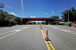  Gobernador del Huila busca soluciones a transportadores 