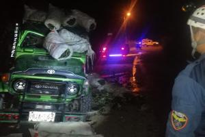 ¡Trágico accidente! Un muerto y dos heridos tras choque de dos vehículos en la nueva vía al Totumo