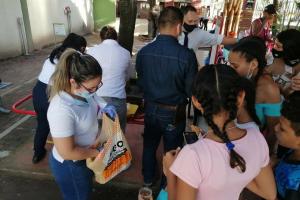 Varias familias  bloqueadas dentro de la terminal de transporte 