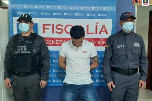Secuestró a su expareja, le tumbó un diente, le quemó la ropa y agredió salvajemente en Ibagué