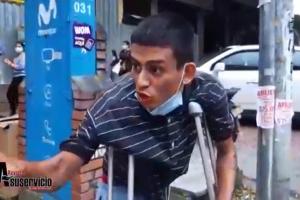 Alias ‘Ojitos’ fue sorprendido en muletas agrediendo a su abuelita en Ibagué