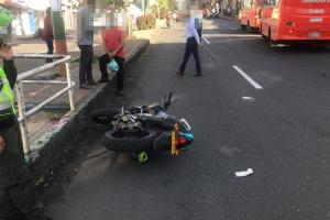 Peatón y motociclista resultaron heridos sobre la 16 con Quinta en Ibagué