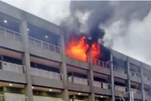 Se incendió un alojamiento en el cuarto piso del complejo policial de Picaleña