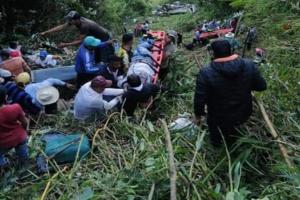 Conozca las identidades de las personas fallecidas y heridas en el accidente del bus escalera en Chaparral