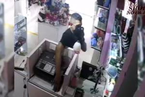 ¡Qué liso! Aprovechó un descuido y se robó el celular de un local comercial en El Espinal
