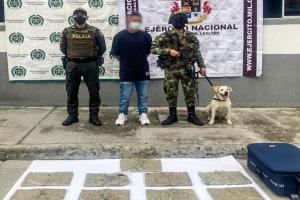 Pasajero capturado con 4 mil 600 dosis de marihuana