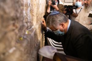 Iván Duque en el Muro de los Lamentos