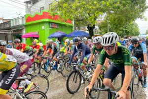 Peña gano etapa vuelta al Tolima y liderato parcial