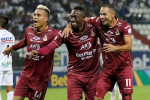 Caldas 2 Tolima 2 Ayeron y Plata