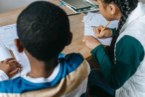 Estudiantes colegios