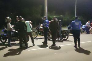 Operativos contra piques ilegales dejan cerca de 30 motocicletas inmovilizadas en Ibagué