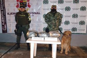 ¡Otra vez! 14 mil dosis de marihuana fueron incautadas en la vía Ibagué - Cajamarca