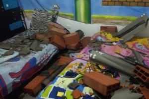 ¡Emergencia! Dos heridos tras caída de muro sobre su vivienda en el barrio Vasconia de Ibagué