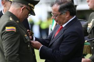 Presidente Petro plantea reformas para lograr una mayor equidad en la Policía Nacional