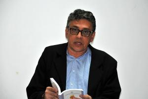 Escritor Huilense tipo exportación 