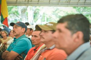 Habitantes de la zona rural en reunión con el alcalde de Ibagué