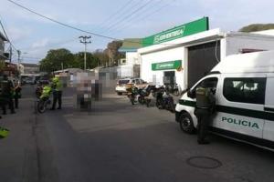 ¡Atención! Moto – ladrones armados atracaron Servientrega y Efecty en Venadillo