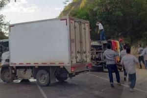 ¡Tenemos el listado! 20 resultaron lesionadas tras accidente entre Turbo y buseta en la variante de Girardot