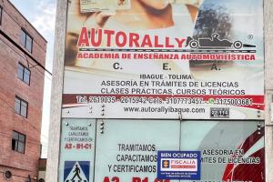 Investigada Academia de Conducción