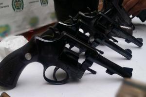 ¡Los pilló la Policía! Están alquilando armas de fuego para delinquir en Villa Prado y Musicalia de Ibagué