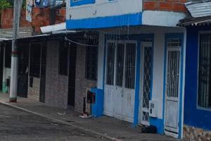 ¡Violencia extrema! Desalmados le quitaron a machete la mano a un joven en Nuevo Combeima