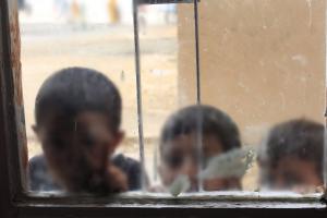 ¡Los sapearon sus hijos! Padres se fueron de rumba y dejaron los niños encerrados en Purificación