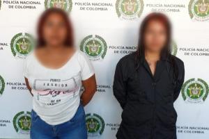 Cogieron a las ‘mamasitas’, dos mujeres atracando celulares a ‘lo loco’ en pleno centro de Ibagué