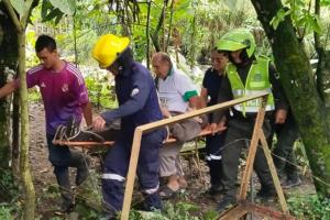 Atención: Un abuelito fue rescatado luego de caer al río Chipalo en Ibagué