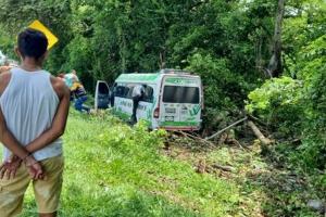Cuatro heridos dejó accidente de Aerovans de Taxis Verdes en Saldaña