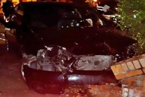 ¡Duro contra el muro! Ocasionó choque en la 25 con 5ª y se accidentó sobre la 44 con 5ª en Ibagué