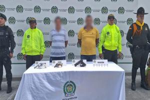 Cayeron dos sujetos que alquilaban armas para sicariatos y robos en el barrio Independiente de Ibagué