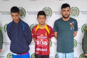 A la cárcel enviaron a sujetos hallados con estupefacientes y munición para fusil en Cerro Gordo