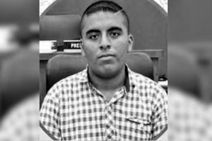 En medio de una riña y al parecer por una bala perdida, asesinaron a un líder juvenil en Chaparral