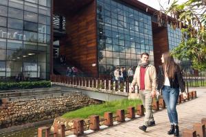 Escuela Superior de Ingeniería