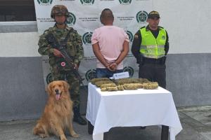 ¡Vuelve y juega! Pasajero es capturado con 4 kilogramos de marihuana en su maleta a su paso por Cajamarca