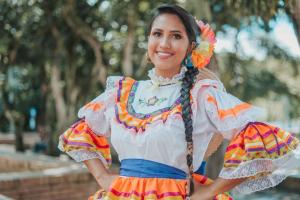 Lina Gabriela Cuenca Herrera Comuna Tres
